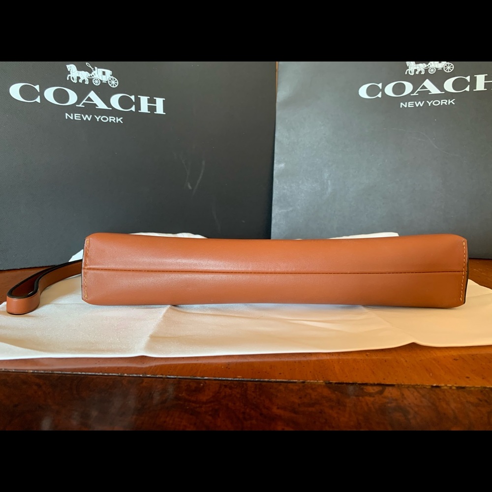 ***SOLD***NWOT COACH LTD EDITION Vandal Gummy Academy Pouch - Picture 6 of 14